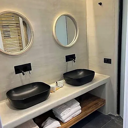 Elements Cozy - Santorini Hotel